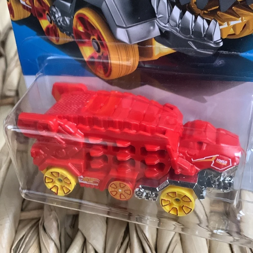Hot Wheels TRex Transporter HW Truck Hotwheels Lets Race Red T REX Dinosaur 🆕